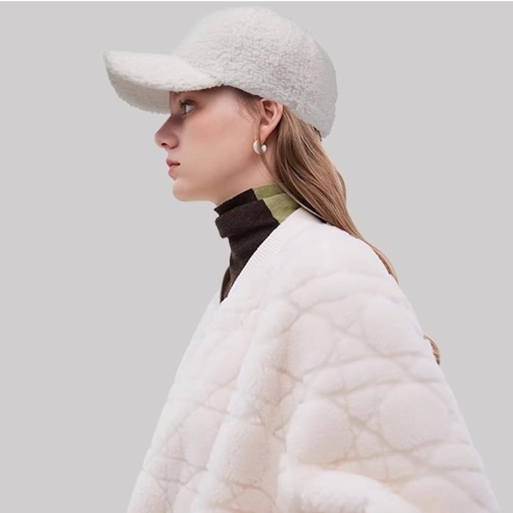 Women's White Fuzzy Teddy Hat